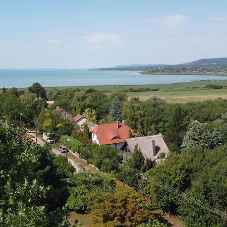 Classy Panorama Apartman Tihany Exteriör bild