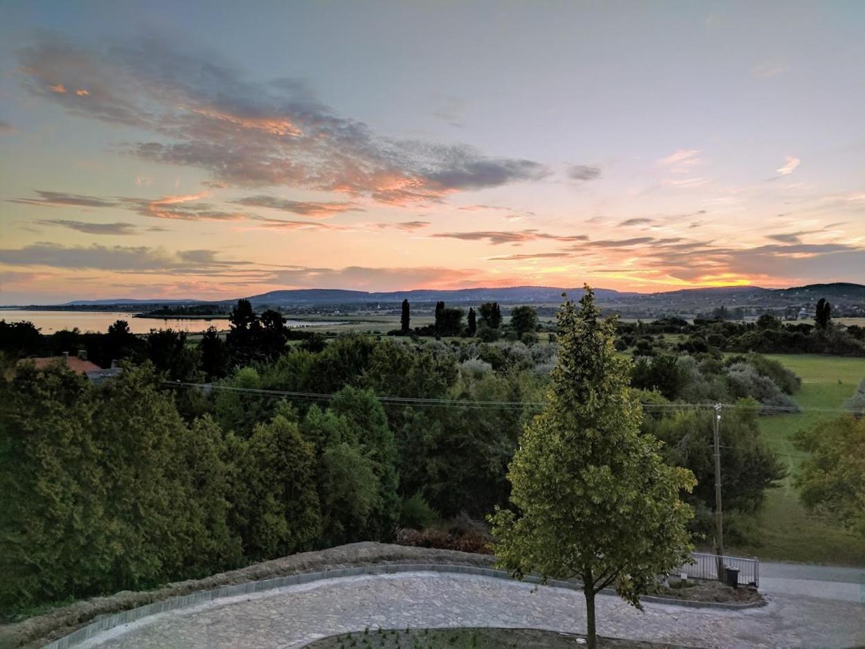 Classy Panorama Apartman Tihany Exteriör bild